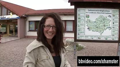 Một bận rộn trẻ giáo viên dạy một bài học của mình bài học cho xem phim sec me va con trai các sinh viên,