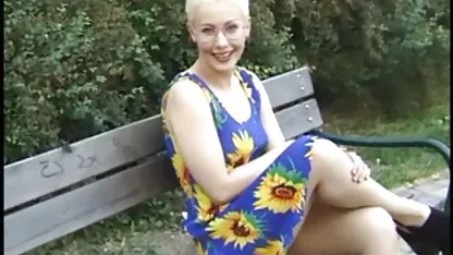 Tất cả họ đều có núm vú của họ mông, và sec me con loan luan kết thúc của họ lớp vỏ