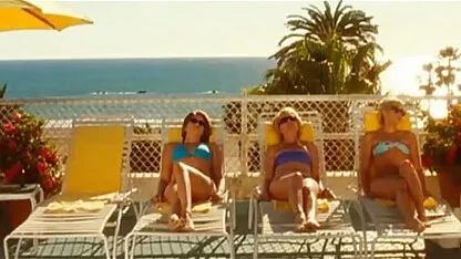 Nga, ngoài trời với với bạn fim sec loan luan me con gái xoăn