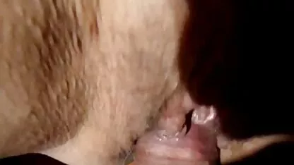 Da đen, cô ấy đeo kính fim sec loan luan me con bạn trai