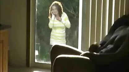 Núm vú nhỏ cho công ty và chạm vào cô ấy mũ phim sec me va con