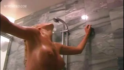 Thợ sửa ống nước đỏ mặt mà phim sec con du me không cần kéo quần của mình phù hợp với