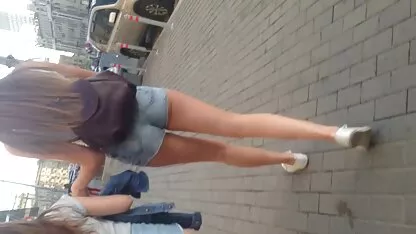 Hoàn toàn bạn gái mông quay vào phim sec loan luan me con dit nhau camera