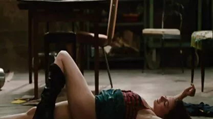 Trẻ gái hậu môn sec me con loan luan