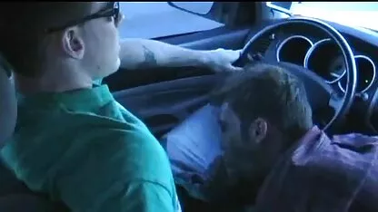 Xem Bitchet da tung lên phim sec con trai dit me trong nước thác nước