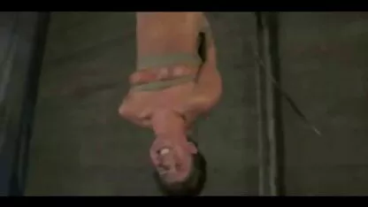 Tuyệt vời, đồ chết tiệt người bạn chung của phim sec me dit con họ