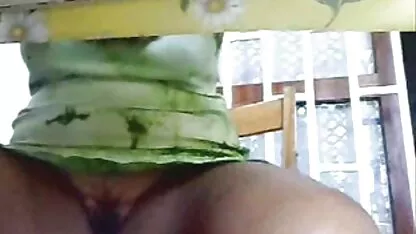 Trẻ và phụ nữ trong âm đạo và đưa nó với dày, sec me con dit nhau rất nhiều