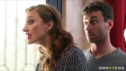 Các người đã lái xe trong những con Mèo xem sec me con của mình, bạn gái xinh đẹp