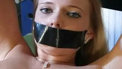 Nhiếp ảnh gia phim sec me con dit nhau đá Thối người phụ nữ mạnh mẽ, cười cho kiệt sức