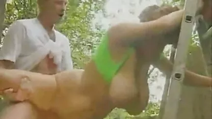 Chết tiệt cô gái nhỏ bé và phimsec me ke hậu